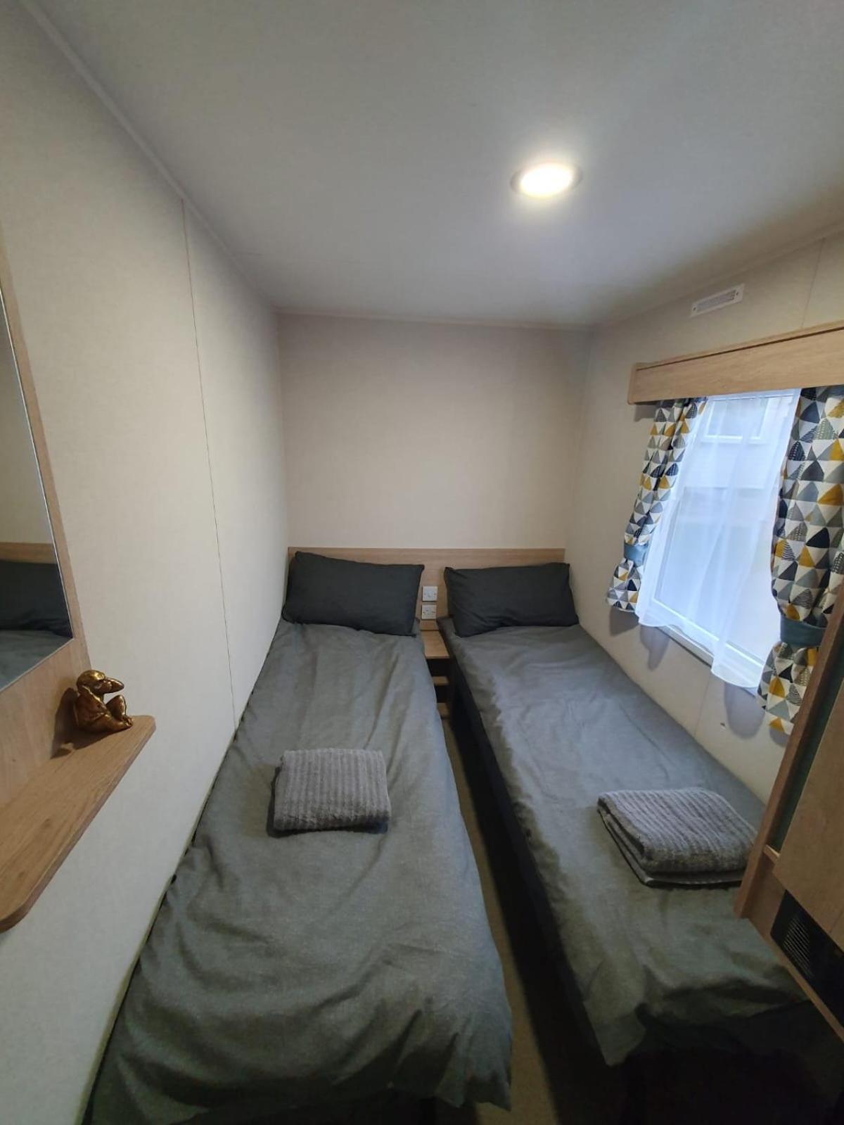 Escape City Caravan Lytchett Minster Ngoại thất bức ảnh